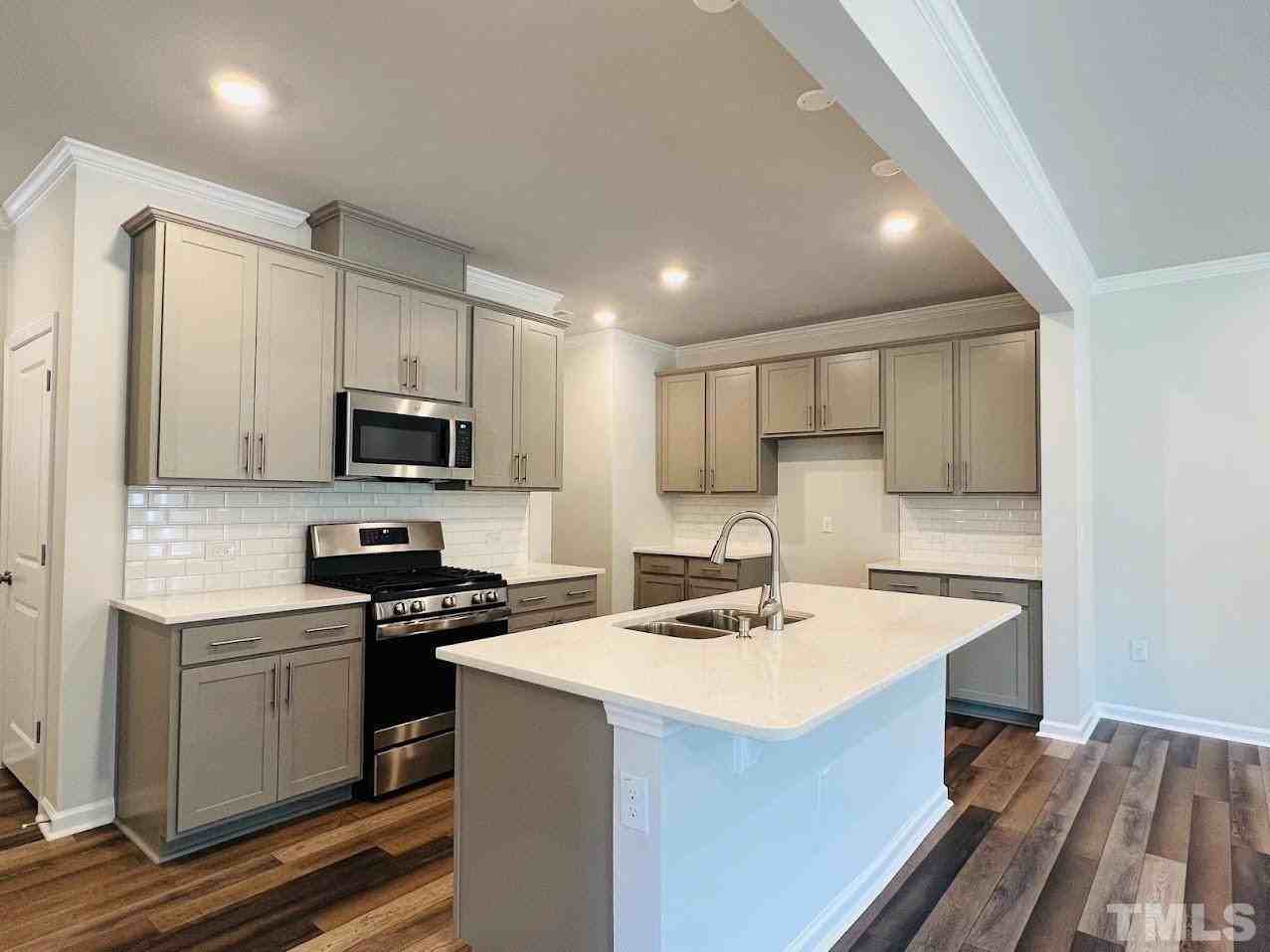 280 Hiking Hill Ln - Photo 5 of 17