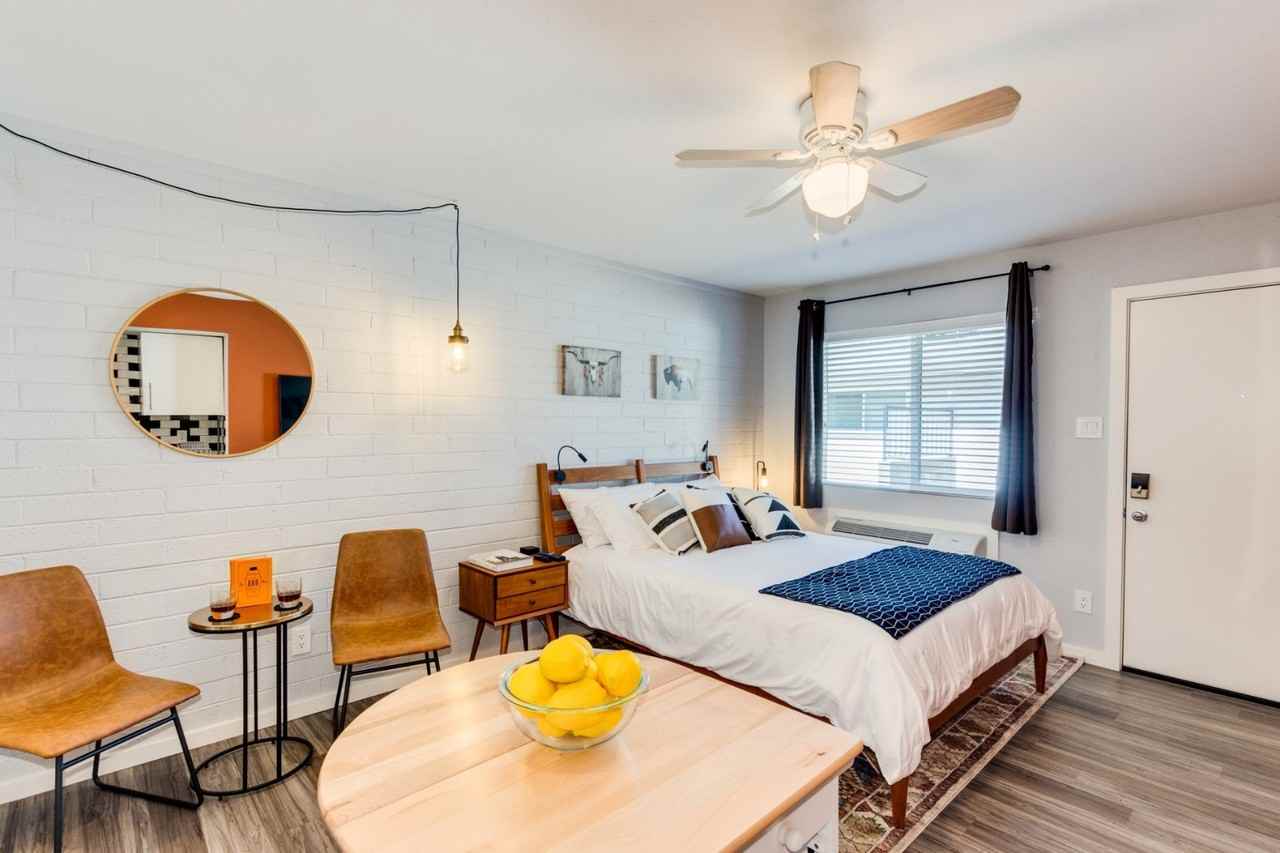 1232 W 4th St #2 - Photo 6 of 20