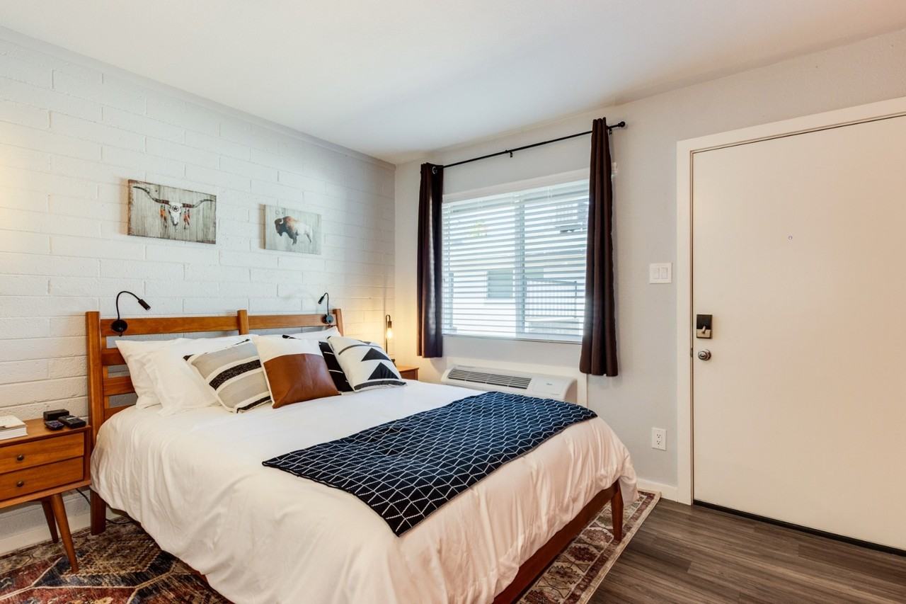 1232 W 4th St #2 - Photo 7 of 20