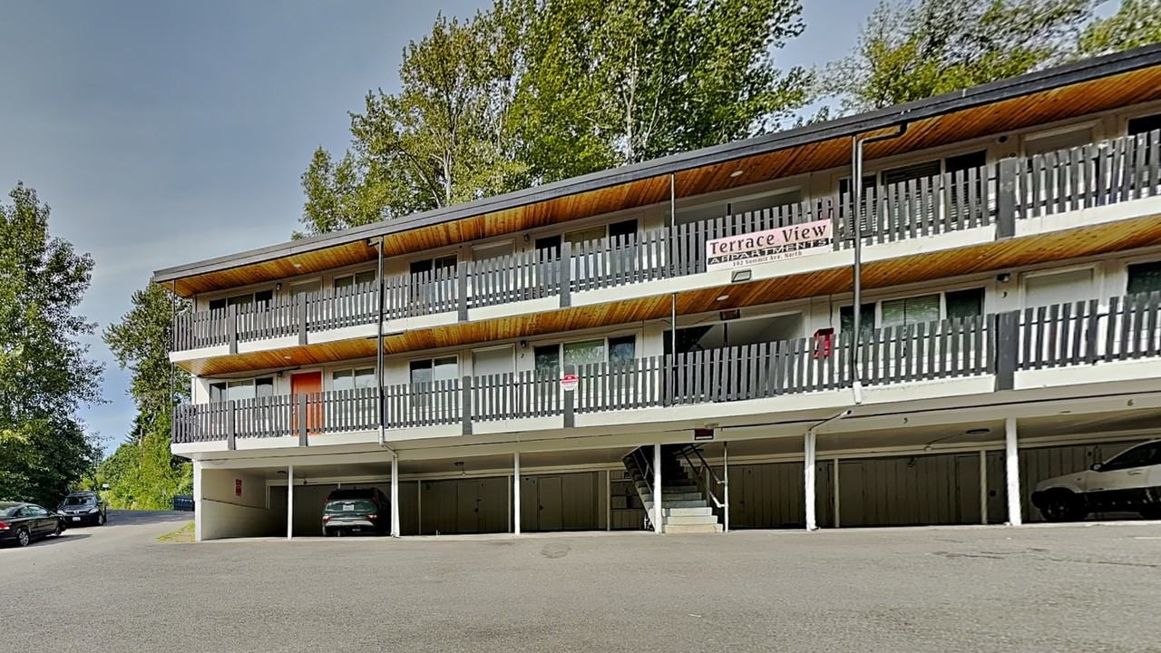 102 Summit Ave N #11 - Photo 3 of 17