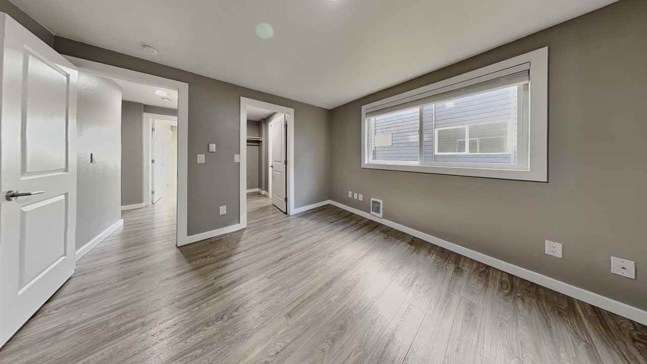 1105 S Woodlawn St #1 - Photo 5 of 19