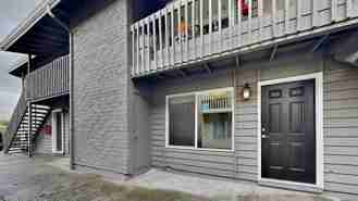 1105 S Woodlawn St #1 - Photo 1 of 1