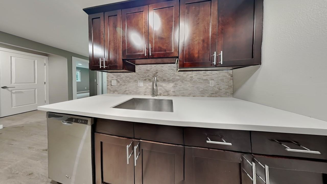 1105 S Woodlawn St #2 - Photo 3 of 18