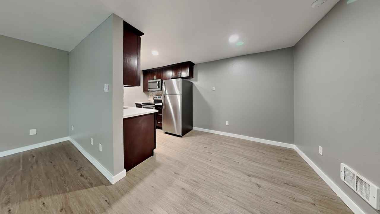 1105 S Woodlawn St #2 - Photo 2 of 18