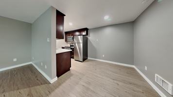 featured image of 1105 S Woodlawn St #2
