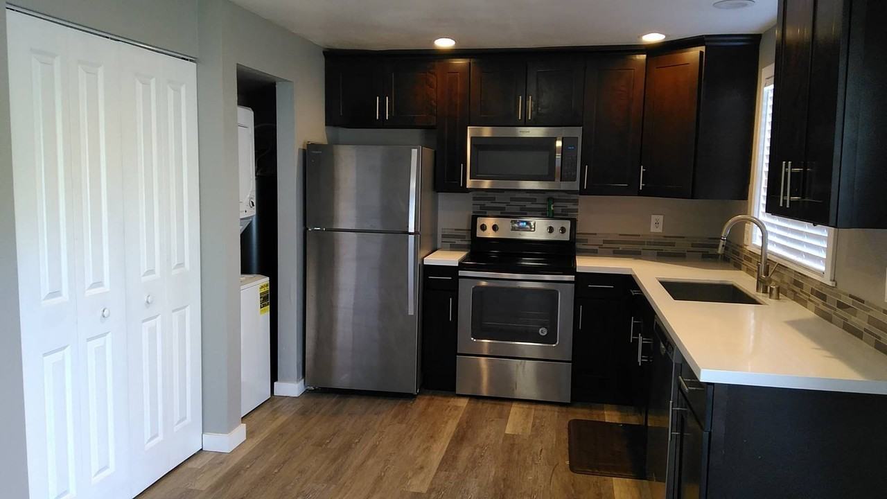 3902 S Tyler St #B - Photo 2 of 8