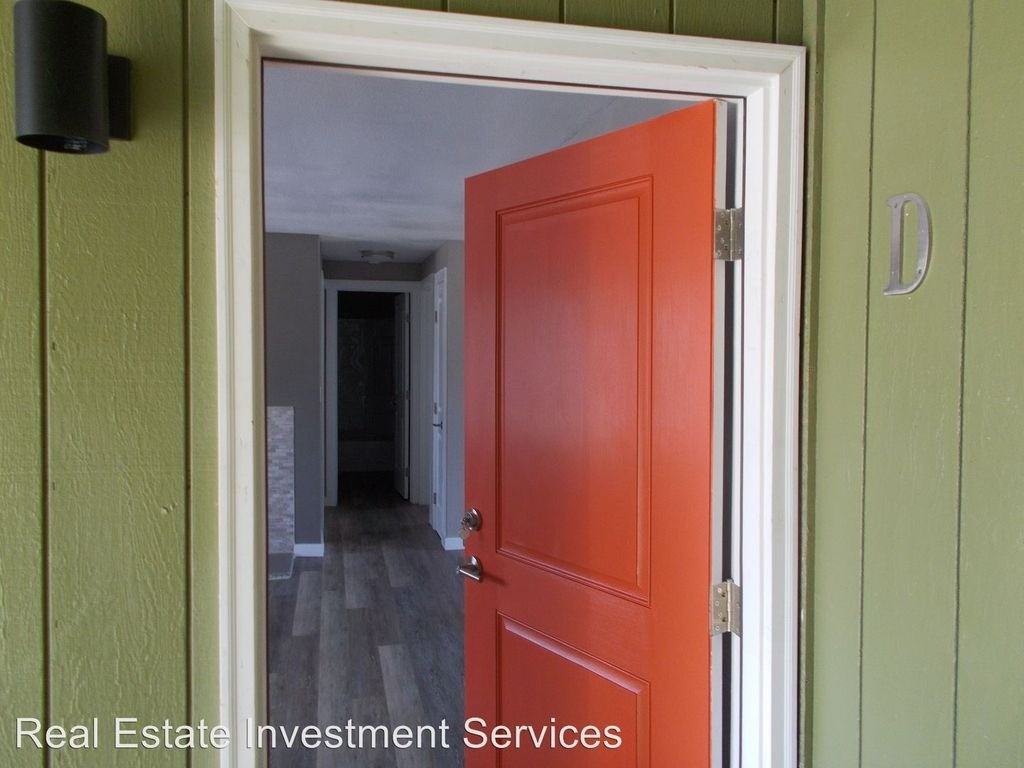 3902 S Tyler St #B - Photo 3 of 8