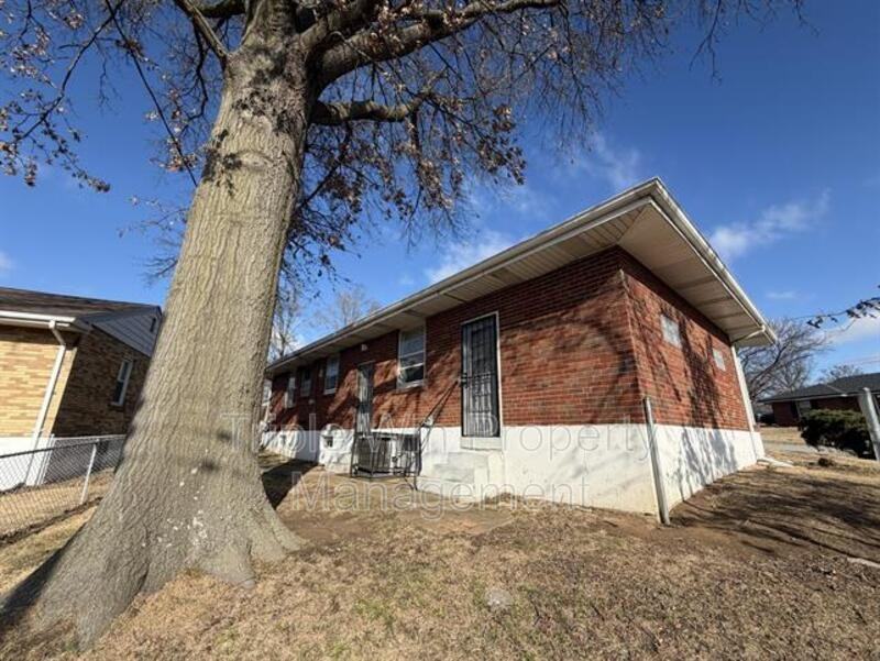 1110 Jennings Station Rd - Photo 6 of 27