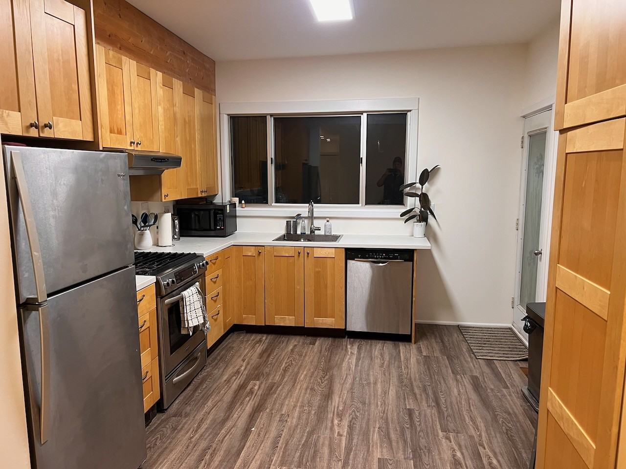 32 Grove Avenue #1 - Photo 4 of 9