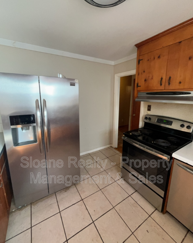 5289 Hartford Cir - Photo 2 of 14