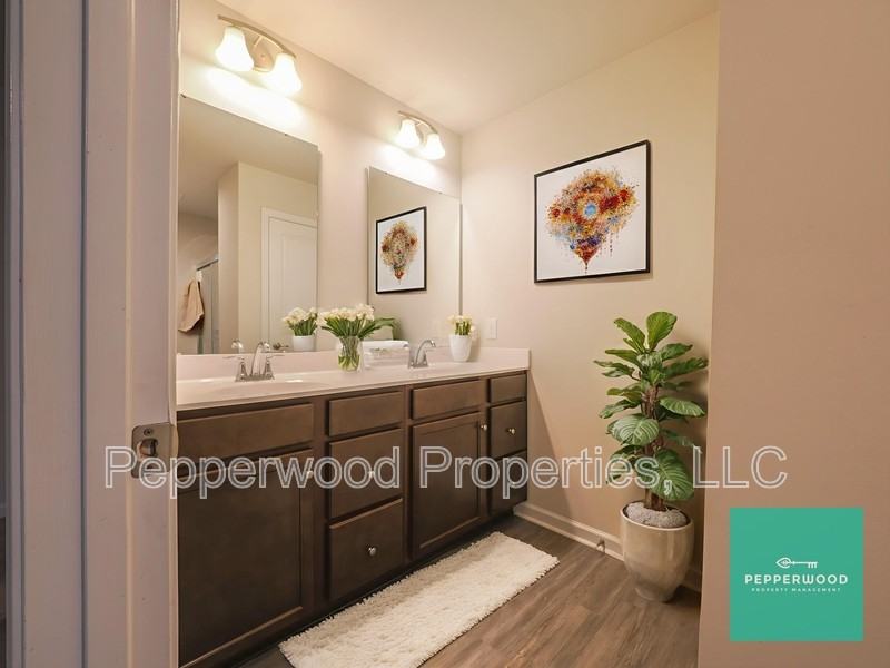 311 Weststone Walk - Photo 7 of 23