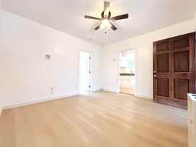 727 E 81st St - Photo 1 of 1