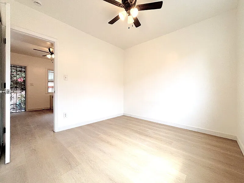 727 E 81st St - Photo 5 of 11