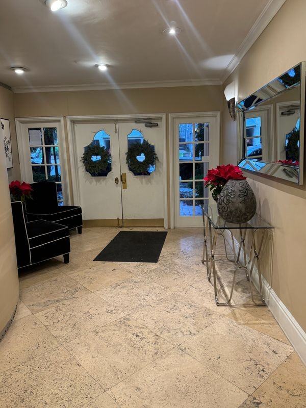 8550 Holloway Dr ##101 - Photo 3 of 14