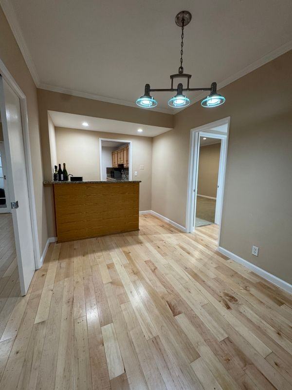 8550 Holloway Dr ##101 - Photo 6 of 14