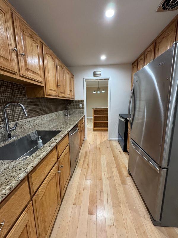 8550 Holloway Dr ##101 - Photo 7 of 14