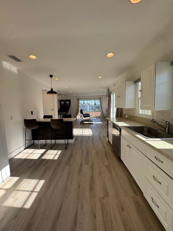 1339 S Mansfield Ave - Photo 3 of 11