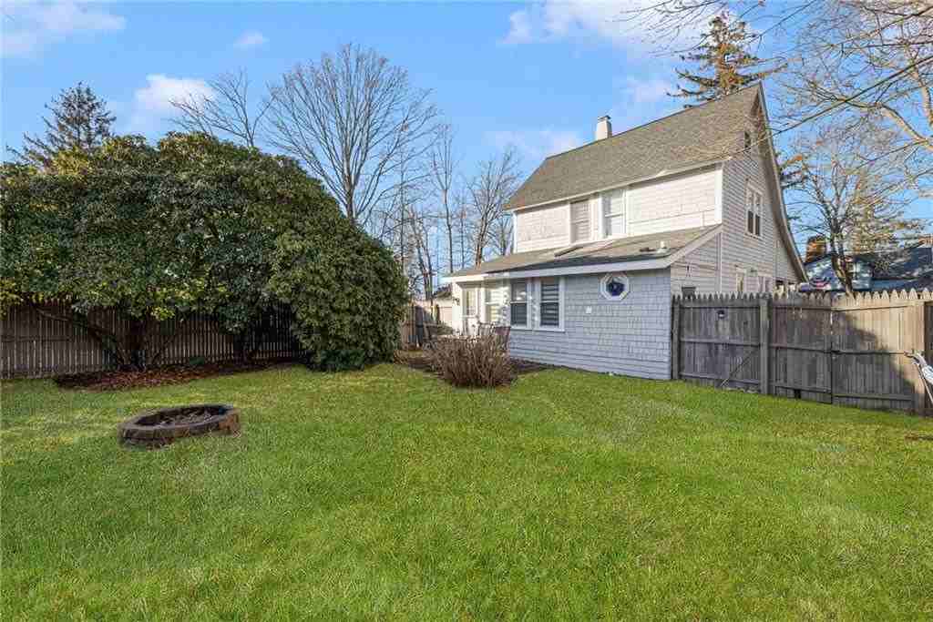 206 Riverside Ave - Photo 3 of 38