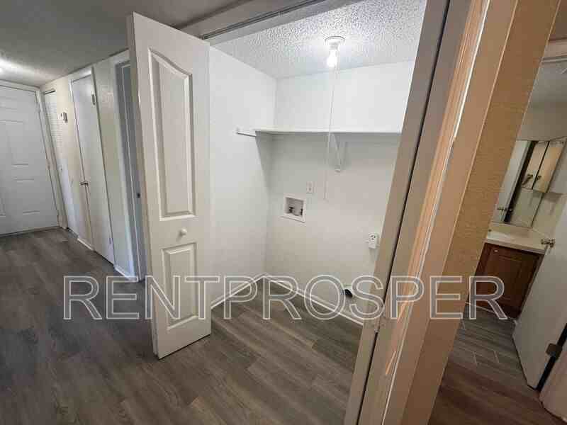 4411 S Semoran Blvd #5 - Photo 7 of 19