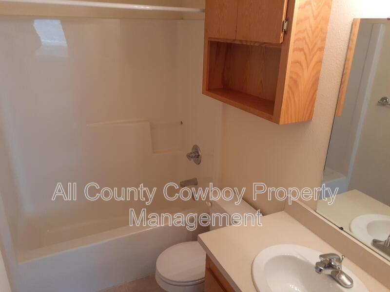 1657 N 5th St #202 - Photo 5 of 6