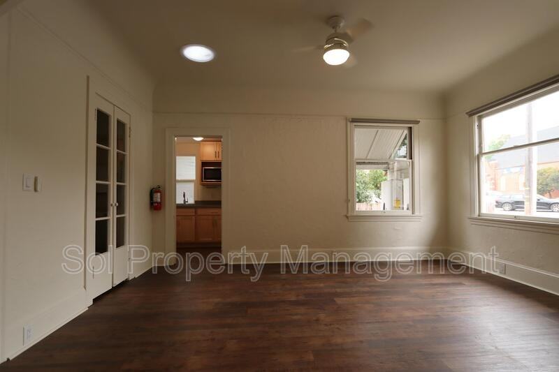 331 Mission St - Photo 4 of 14