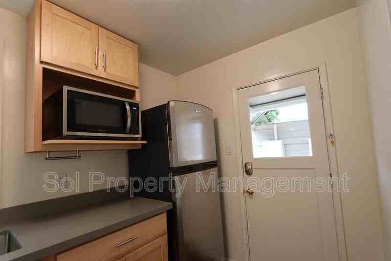 331 Mission St - Photo 6 of 14