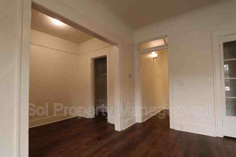 331 Mission St - Photo 7 of 14