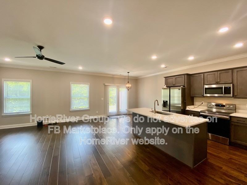 642 Bellingham Dr Ne - Photo 7 of 31