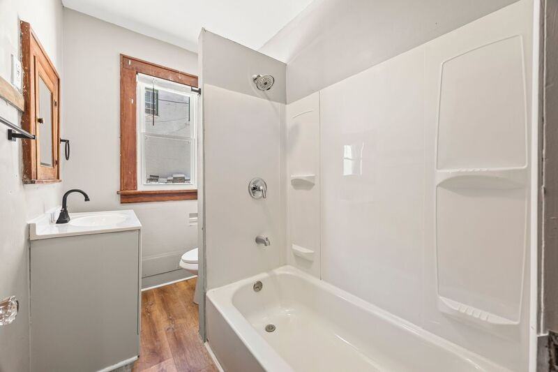 16 Hillendale St - Photo 4 of 11