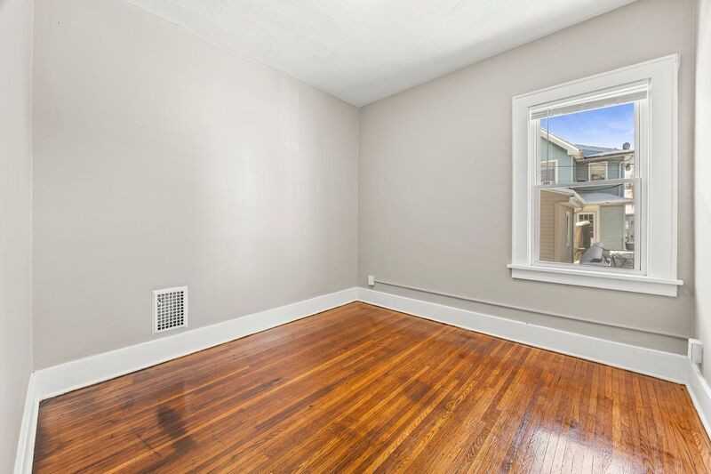 16 Hillendale St - Photo 6 of 11