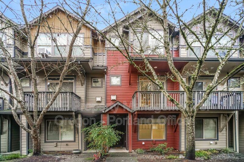 1572 Sw 175th Ave - Photo 4 of 28