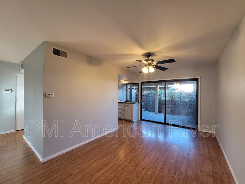 3127 A St - Photo 5 of 23