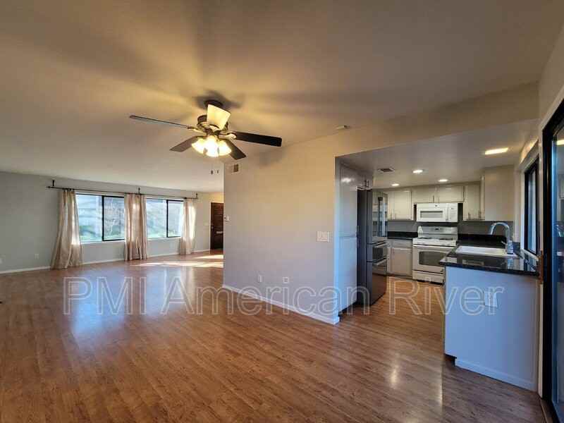 3127 A St - Photo 6 of 23