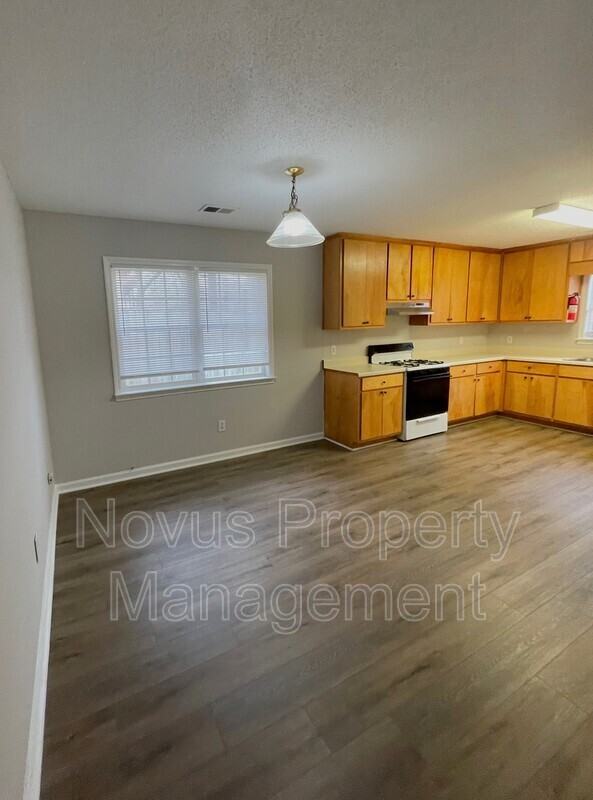 119 Magnolia St - Photo 3 of 11