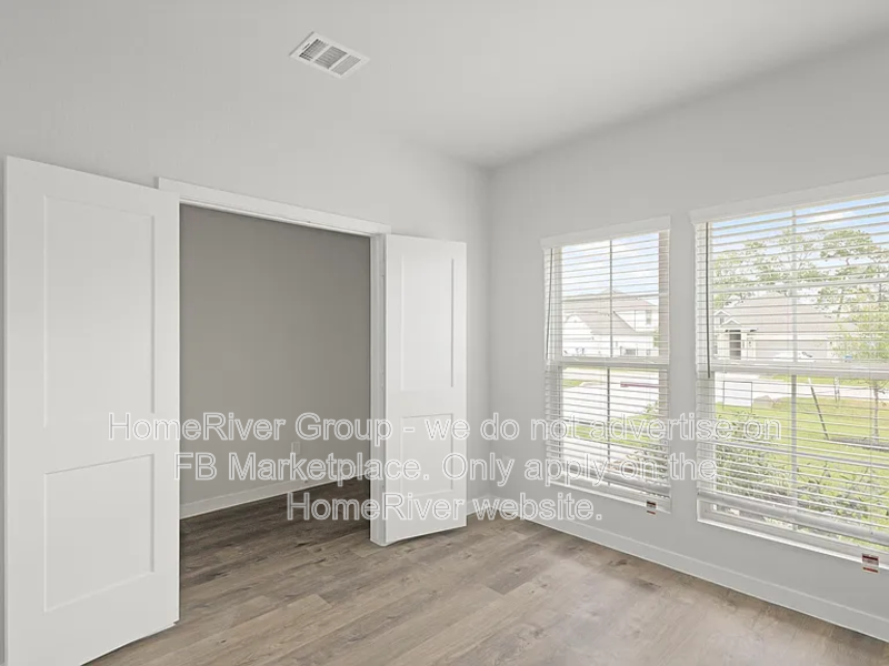 436 Shoreview Dr - Photo 5 of 35