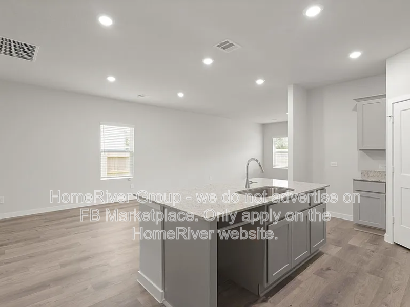 436 Shoreview Dr - Photo 7 of 35