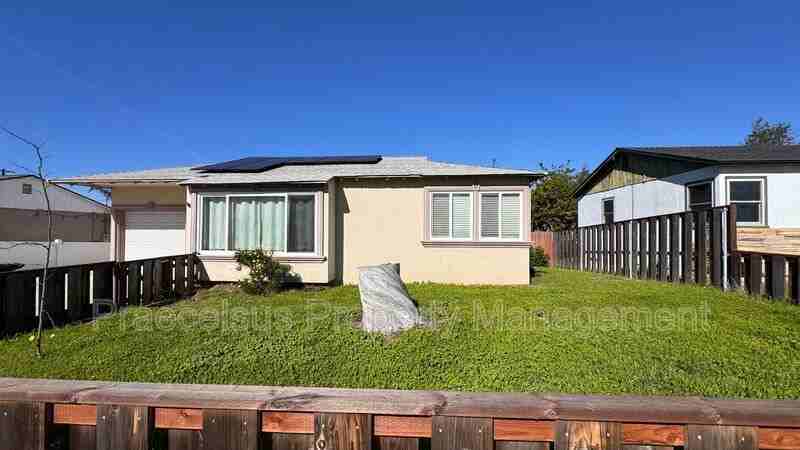 37 E J St - Photo 2 of 23