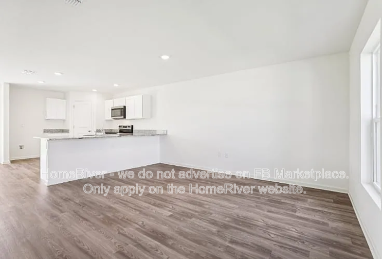 2527 Cardamom Ct - Photo 7 of 34