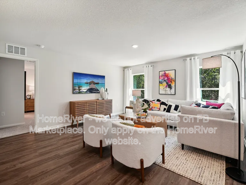 2460 Nw 23rd Ave - Photo 3 of 23