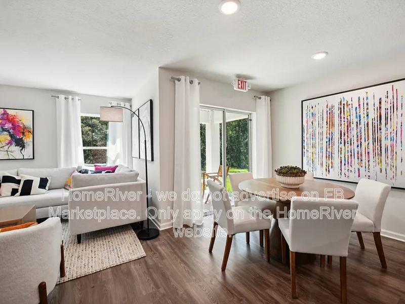 2460 Nw 23rd Ave - Photo 4 of 23