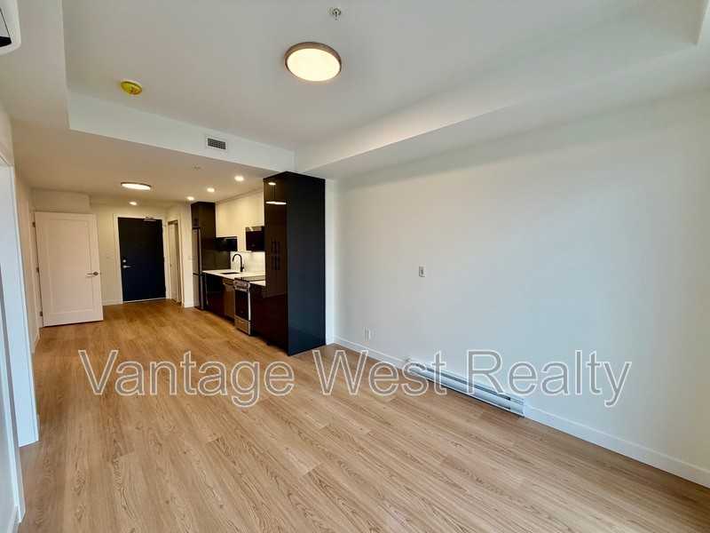 1201 Pridham Ave - Photo 6 of 23