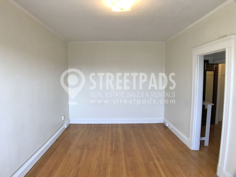 19 Washington Street #303 - Photo 3 of 6