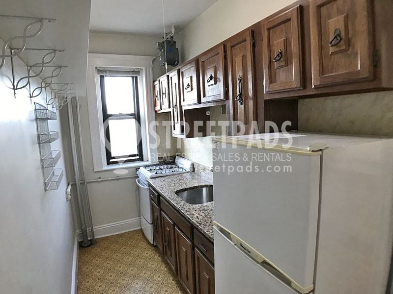 19 Washington Street #303 - Photo 4 of 6