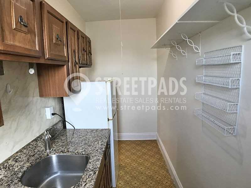 19 Washington Street #303 - Photo 5 of 6