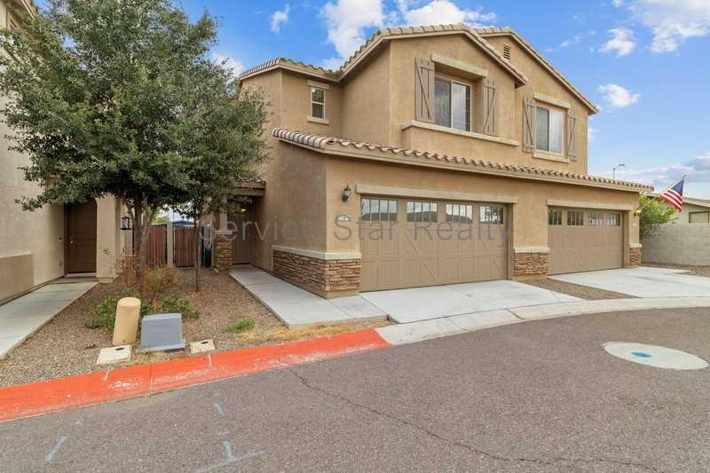 2254 E University Dr #4 - Photo 3 of 25