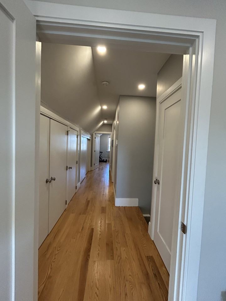 319 Washington St #3 - Photo 4 of 50