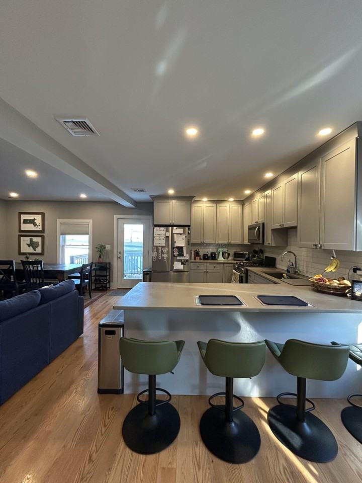 319 Washington St #3 - Photo 7 of 50