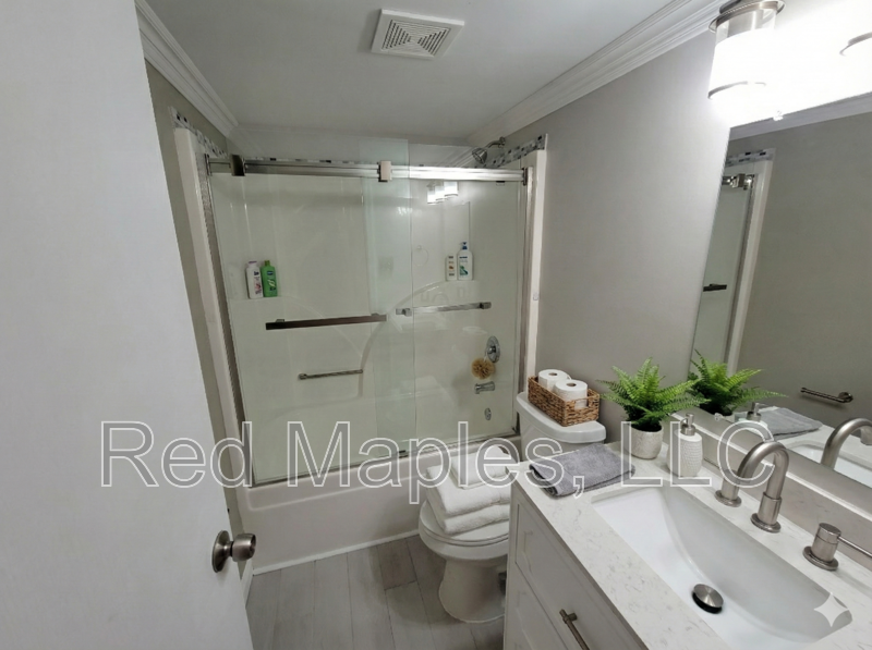 332 Villa Dr - Photo 7 of 11