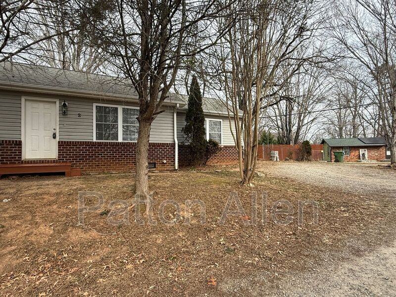 2 Jenny St - Photo 2 of 36