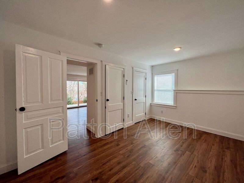 125 Burton St #001 - Photo 7 of 16